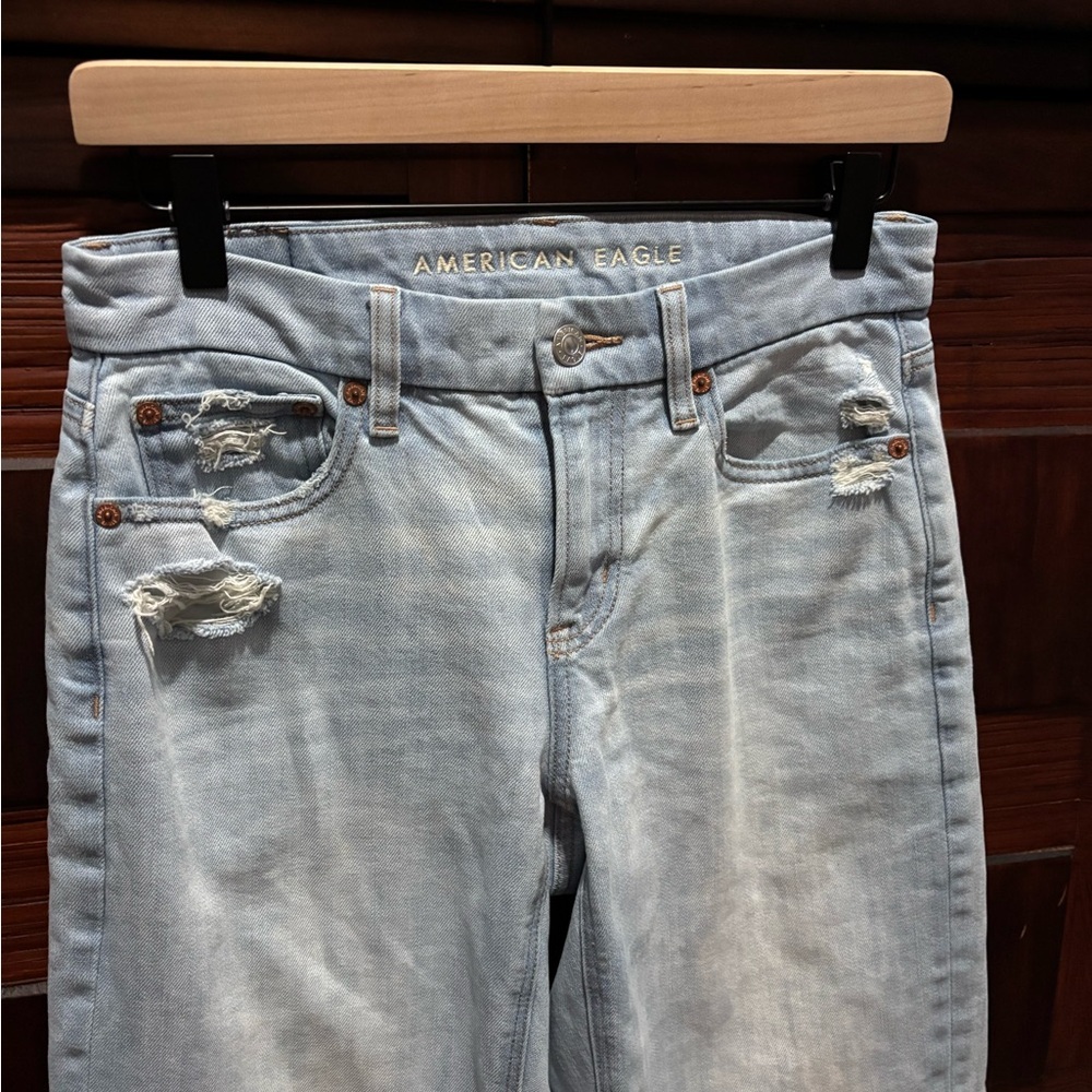 American Eagle Outfitters Light Blue Women's Straight Leg Jeans - Picture 4 of 10